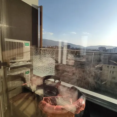 Mountain View Apartment Sofia