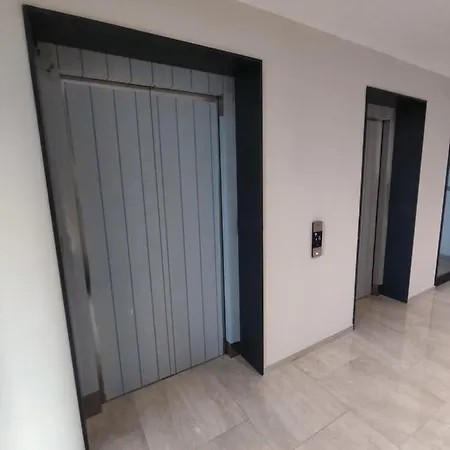 Mountain View Apartment